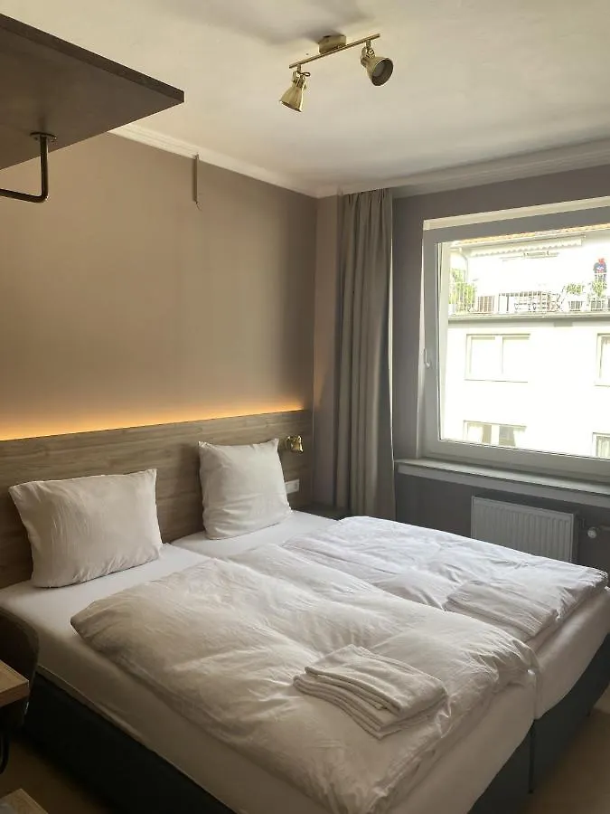 Hotel Petite Koenigsallee Self Check-In Düsseldorf