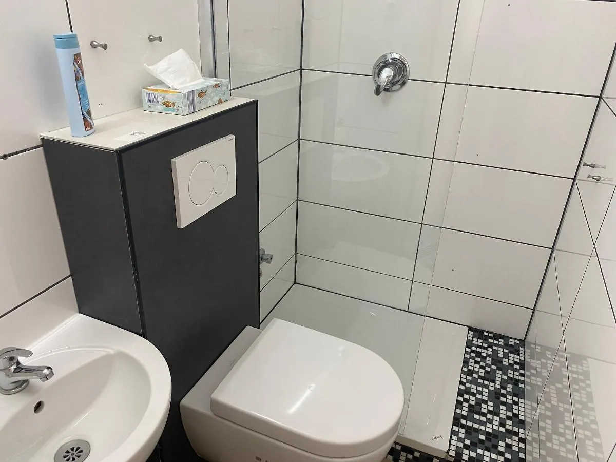Hotel Petite Koenigsallee Self Check-In Düsseldorf