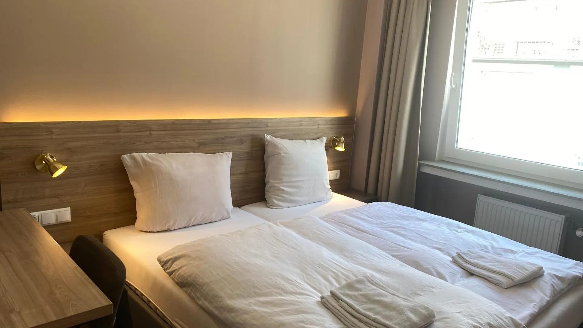 Hotel Petite Koenigsallee Self Check-In Düsseldorf
